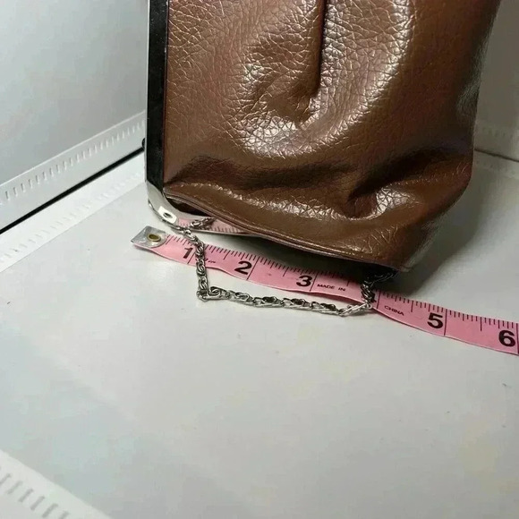 Bijoux Terner Brown Women’s Handbag Clutch Faux Leather Silver Chain Purse - Picture 6 of 6